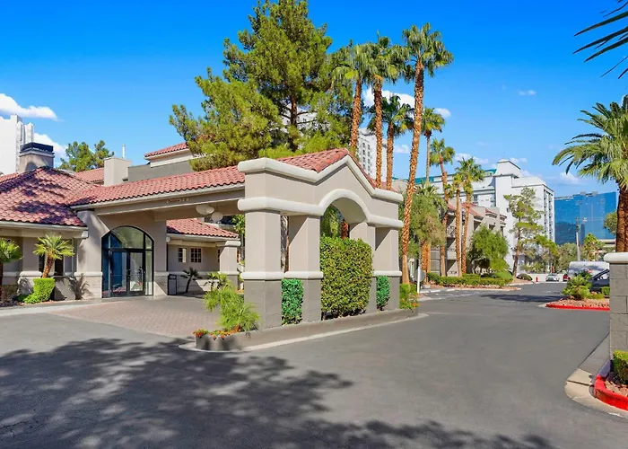 Ping Pong hotel: Desert Rose Resort