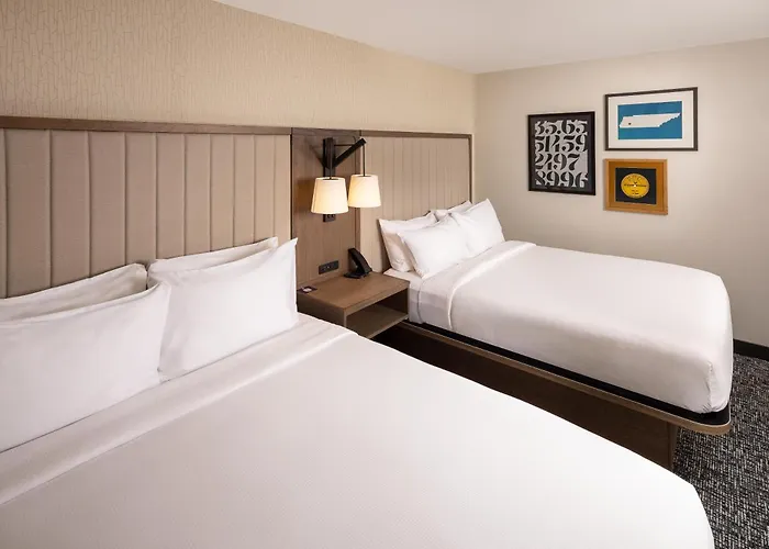 Pet Friendly hotel: Doubletree By Hilton Jackson