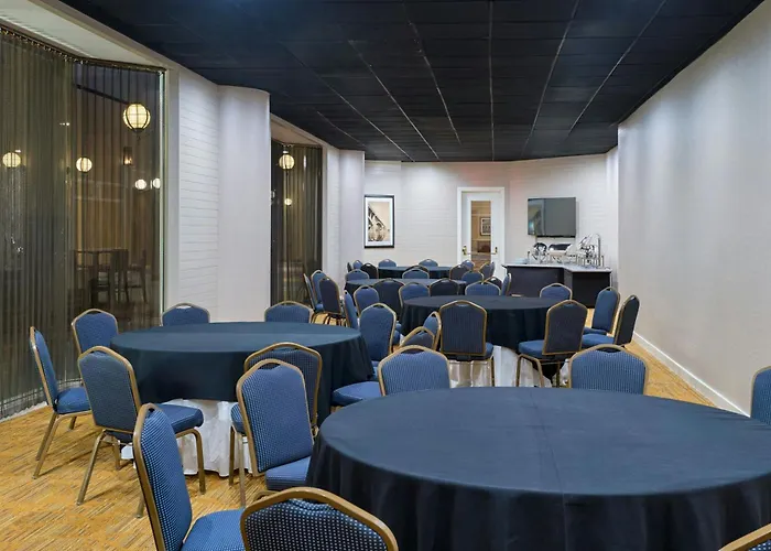 Сity center hotels Marriott Columbia