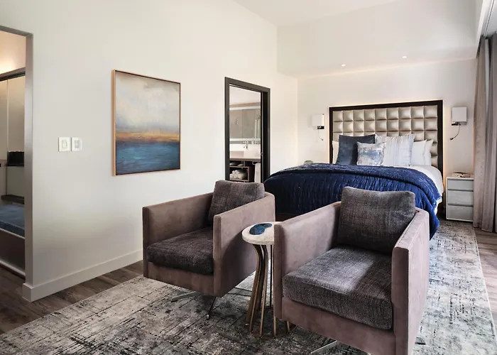 Sunset Marquis Hotel