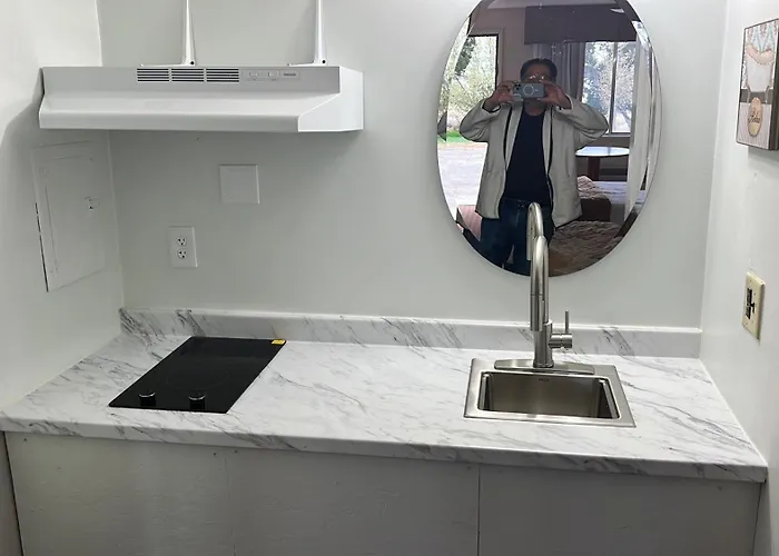 Prospector Motor Lodge