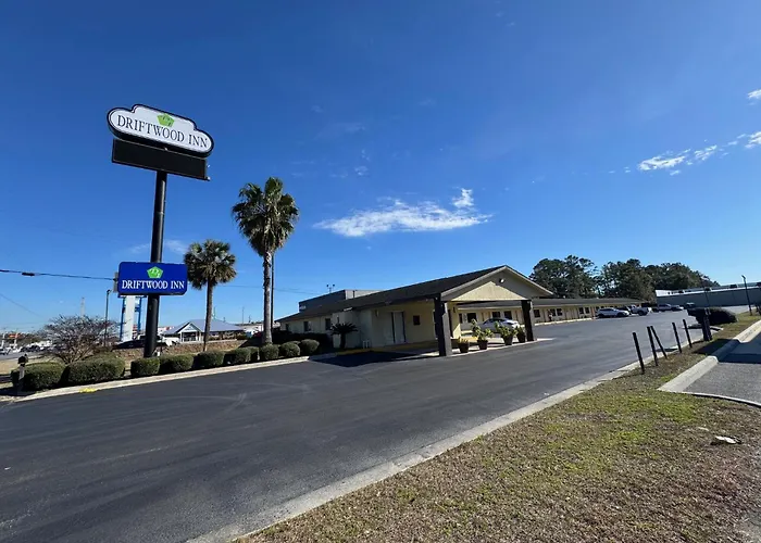 Driftwood Inn - Lake City