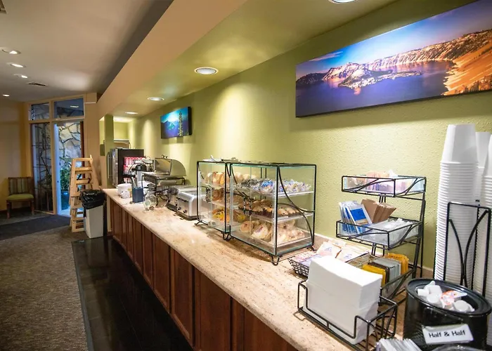 Pet Friendly hotel: The Bard'S Inn - BW Signature Collection By Best Western