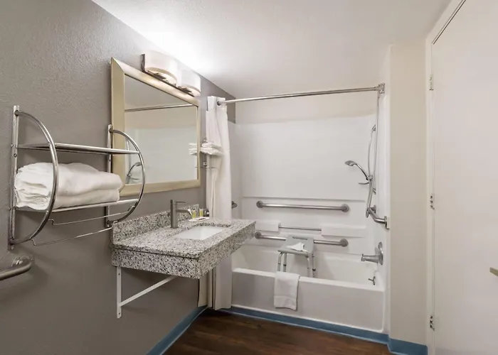 Travelodge By Wyndham Albuquerque West