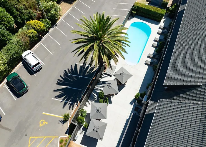 Cheap hotel: Auckland Rose Park Hotel