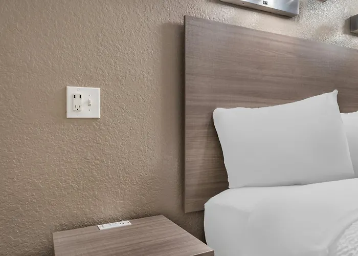 Red Roof Inn Houston Brookhollow