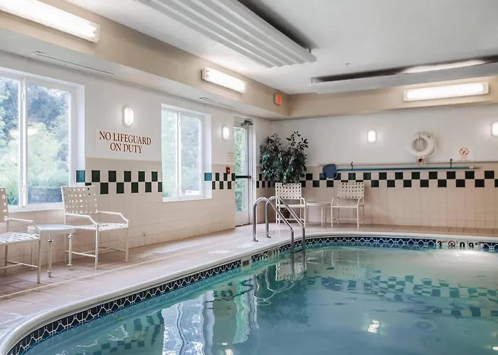 Comfort Suites Independence - Kansas City