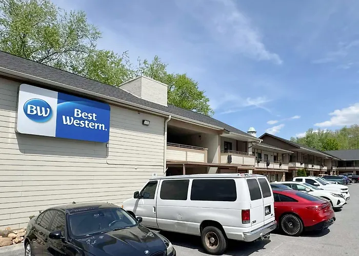 Howard Johnson By Wyndham Downtown Gatlinburg