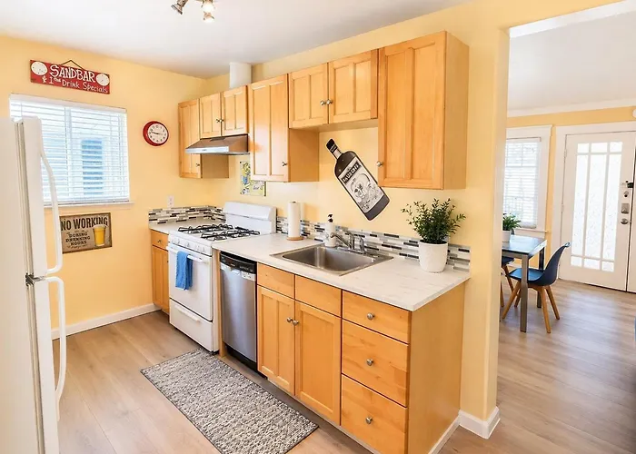 All Vacation Rentals Casa California - Backyard, Bbq, Firepit & Near Beaches