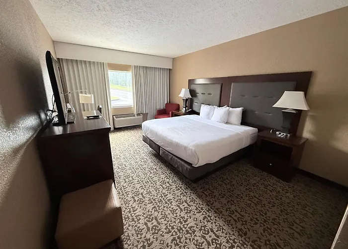 Grand Oaks Hotel
