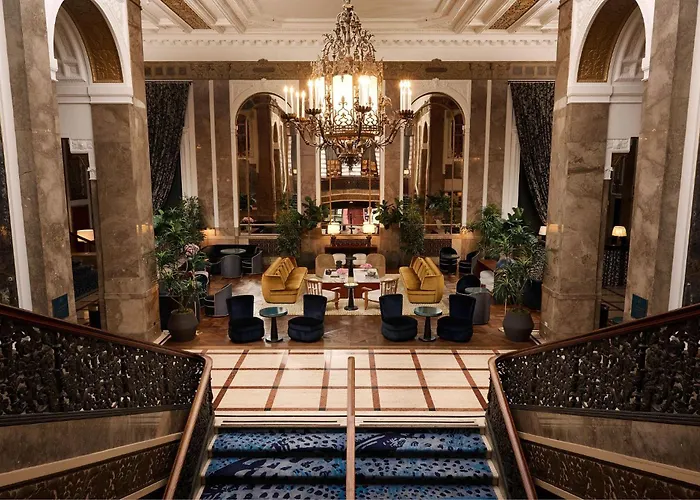 Beacon Grand, A Union Square