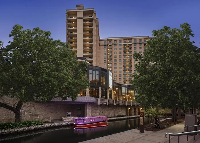 Self catering: Embassy Suites San Antonio Riverwalk-Downtown