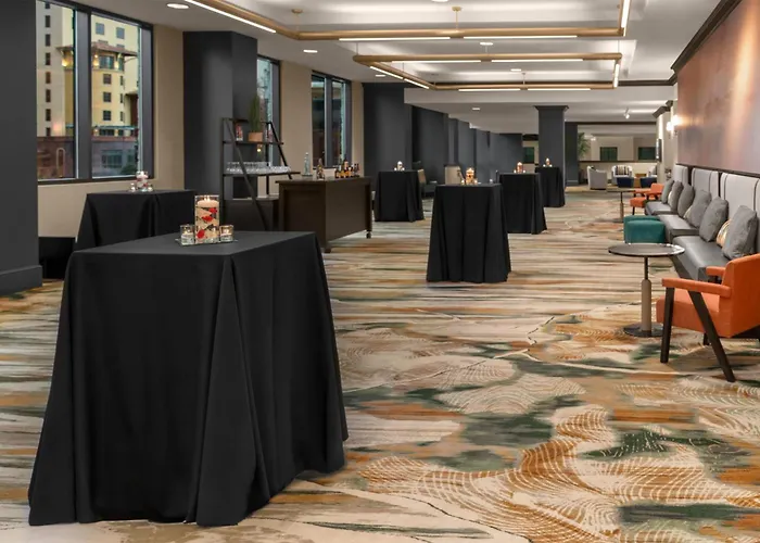 Self catering: Embassy Suites San Antonio Riverwalk-Downtown