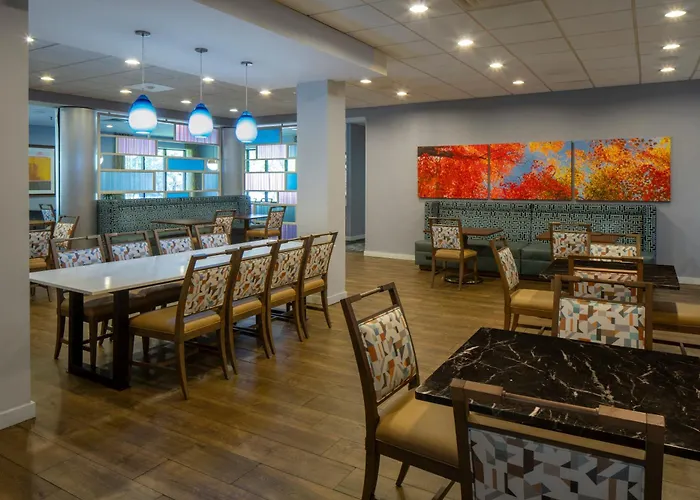 Airport Hotel: Fairfield Inn & Suites By Marriott Charlotte Uptown