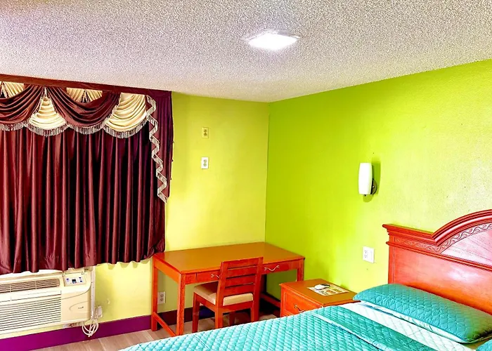 A Fisher'S Inn Motel