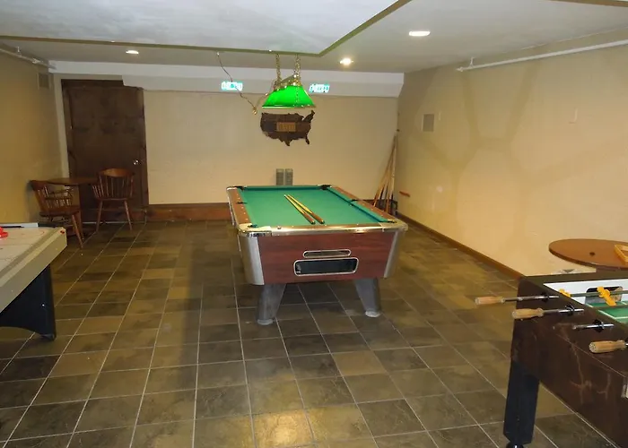 Cortina Inn & Resort