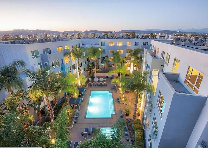 Apart hotel: Miracle Mile Apartments