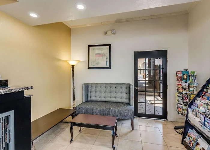 Quality Inn & Suites Hot Springs-Lake Hamilton