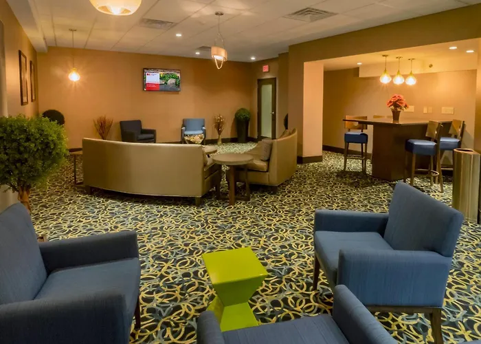 Pets Allowed Hotel Holiday Inn Niagara Falls State Park Entry By Ihg