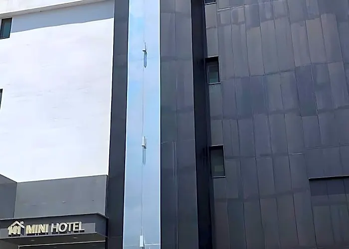 Mini Hotel 141