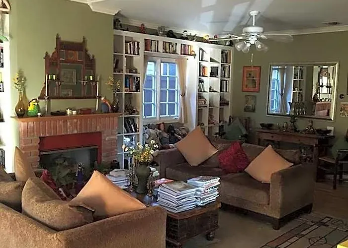 Elaine'S Hollywood Bed & Breakfast