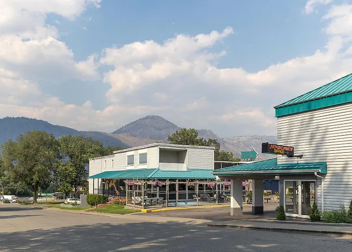 Scott'S Inn & Suites