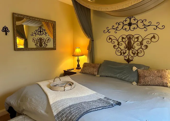 Woodstock Inn Bed & Breakfast