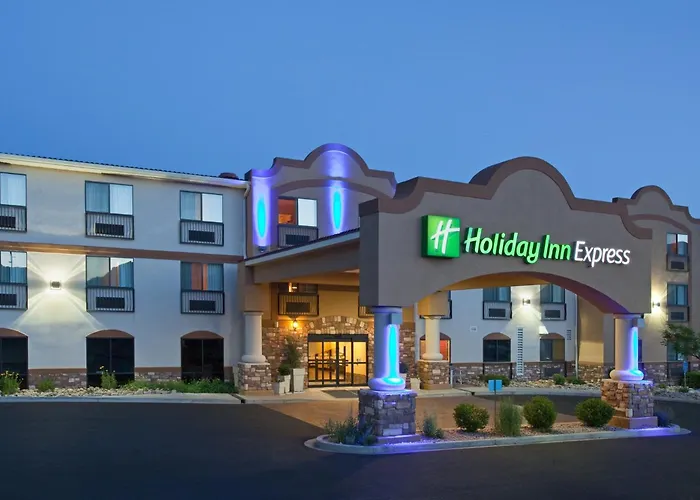Holiday Inn Express & Suites By Ihg
