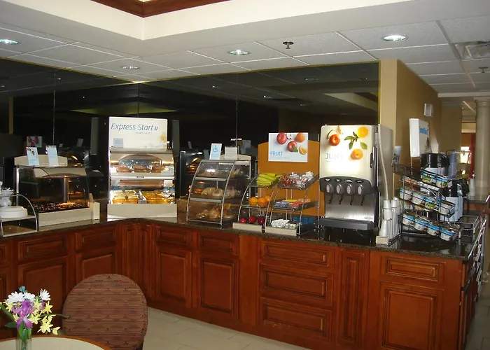 Holiday Inn Express Louisville Northeast By Ihg