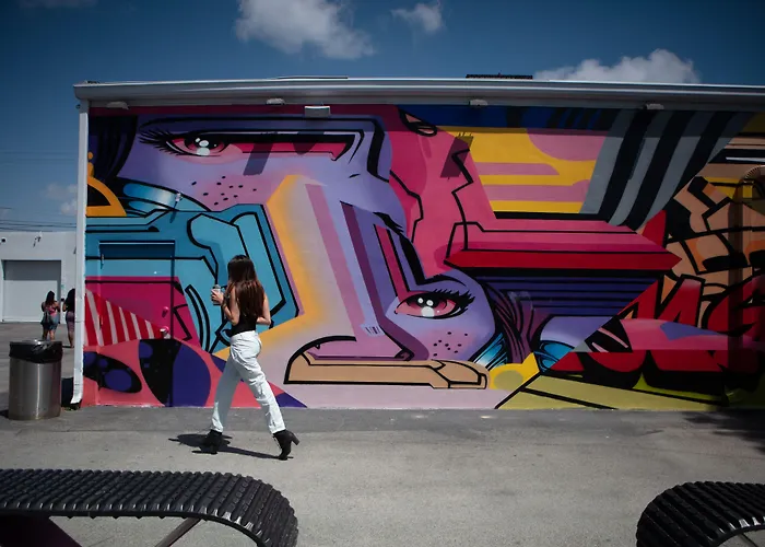 Hampton Inn&Suites Wynwood Design District