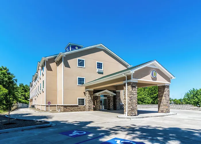 Cobblestone & Suites -
