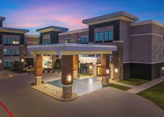 Trip to College La Quinta By Wyndham Tyler - University Area