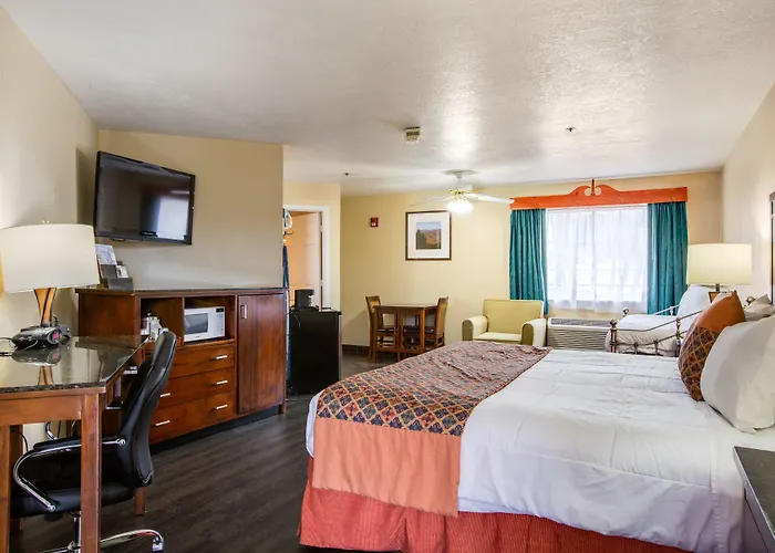 Sandia Peak Inn Old Town Abq, A Howard Johnson By Wyndham