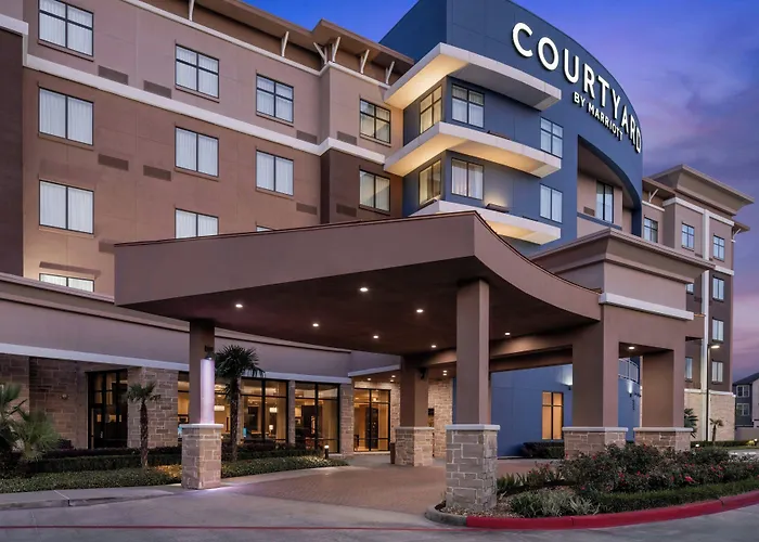 Courtyard By Marriott Houston Kingwood
