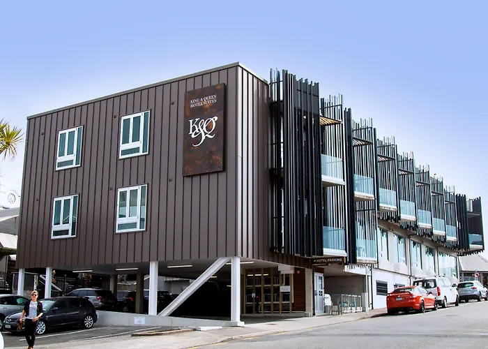 King And Queen Suites