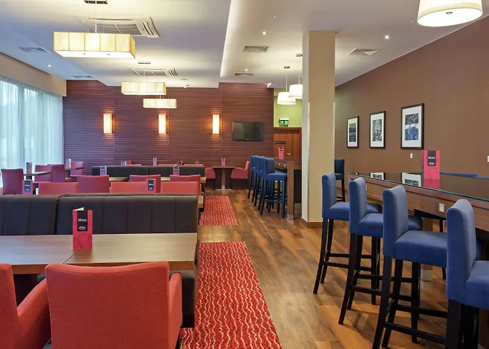 Hampton By Hilton Warsaw Airport