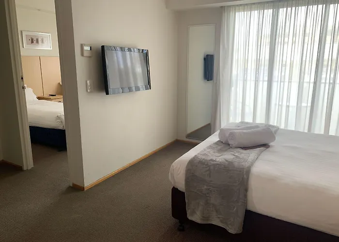 Airport Ascot Motel