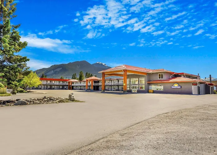 Days Inn By Wyndham Golden