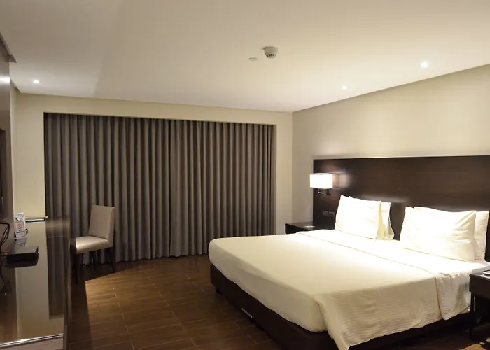 Pearl Garden Hotel