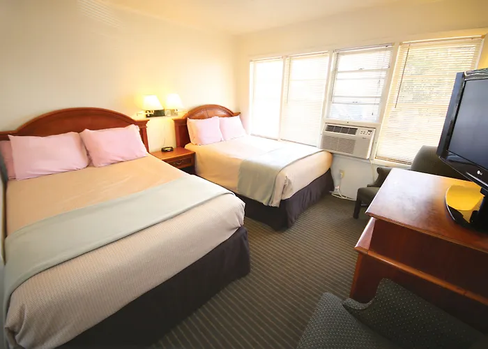Oceanic Motel