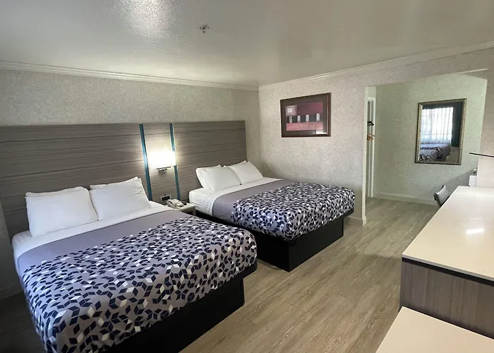 Discovery Inn