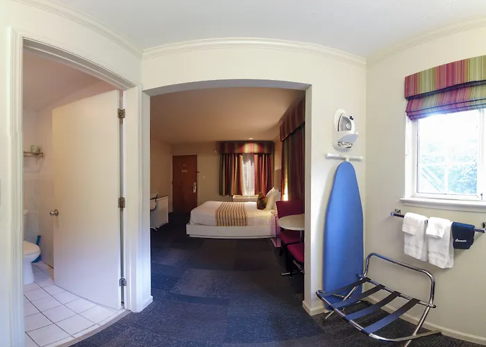 Inn At Golden Gate