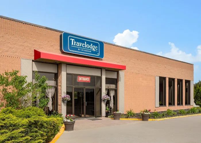 Ski Resorts Travelodge By Wyndham Lindsay