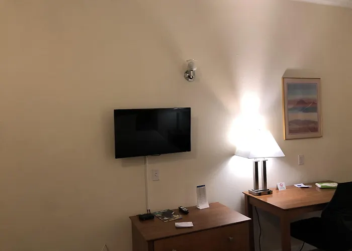 Travelodge By Wyndham Pasadena Central