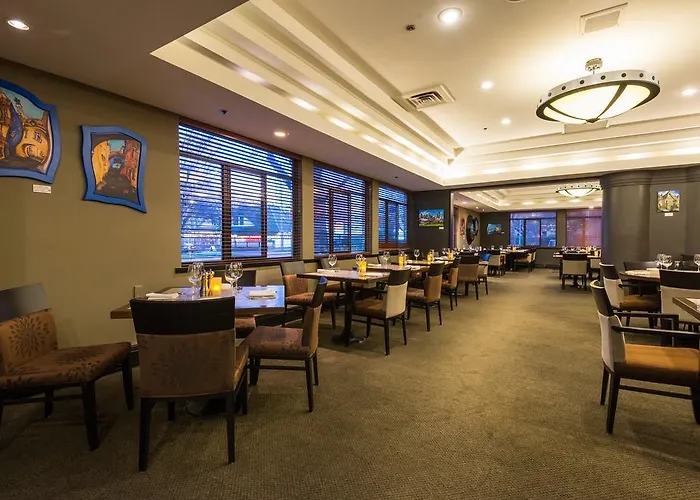 Harbour Towers Hotel & Suites