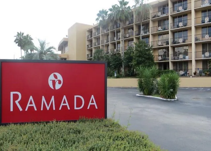 Cheap hotel: Ramada Downtown Orlando