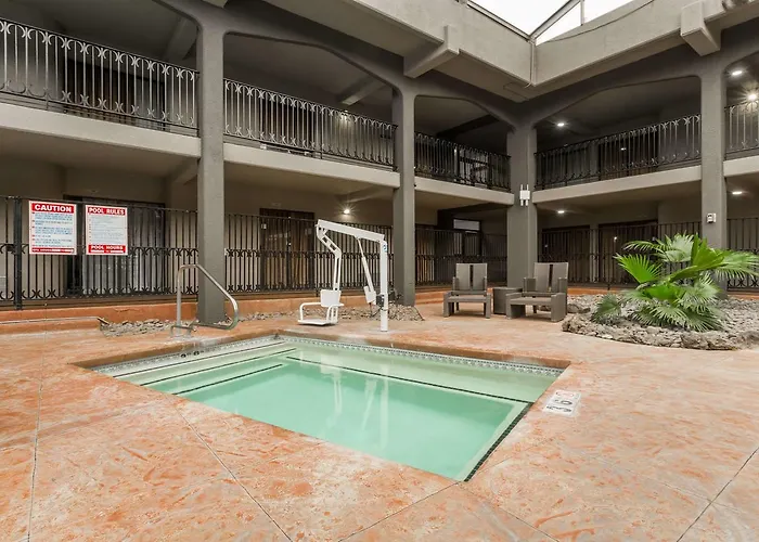Wyndham & Conference Center
