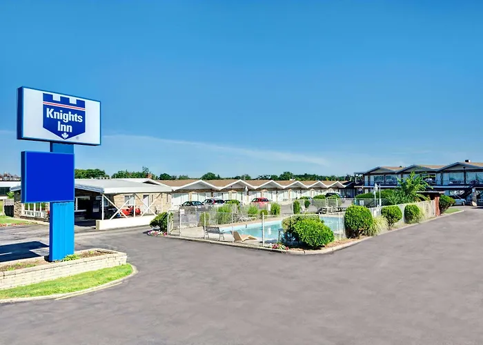 Pet Friendly hotel: Weber Inn Kitchener