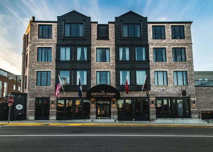 Beach hotel: Kentucky Grand Hotel & Spa