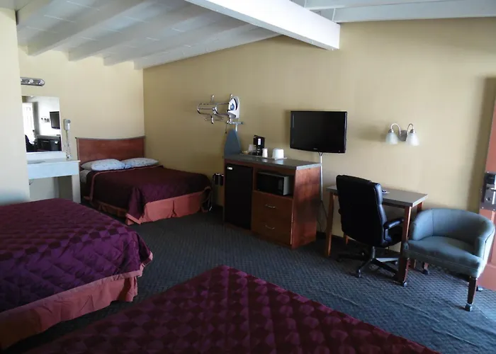 Trails Motel